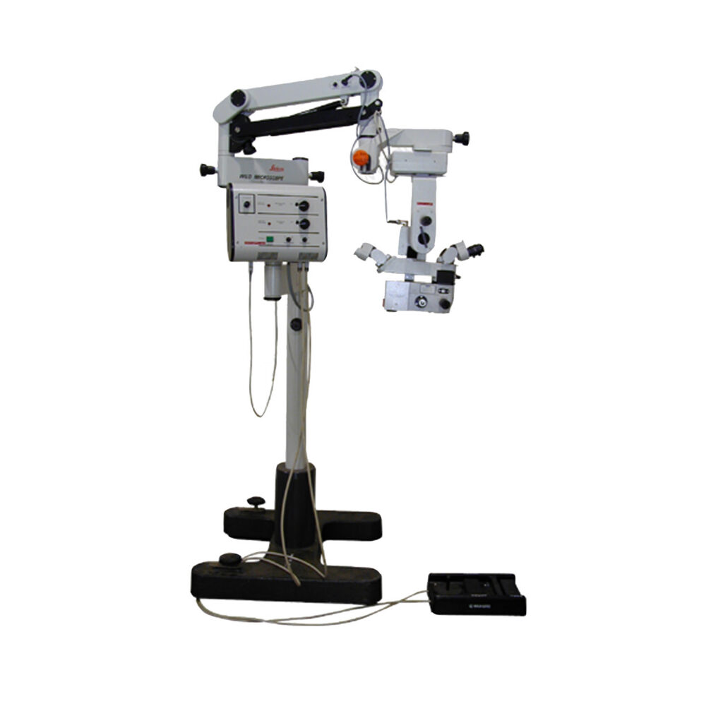Leica Wild M-690 Surgical Microscope